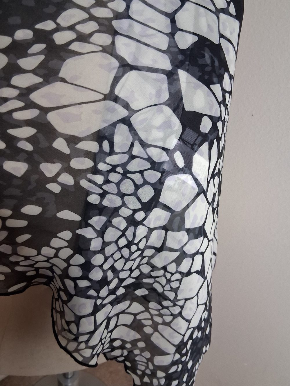 NWD Butterfy Wing Print Lightweight Black & White Women's Scarf 26 x 60